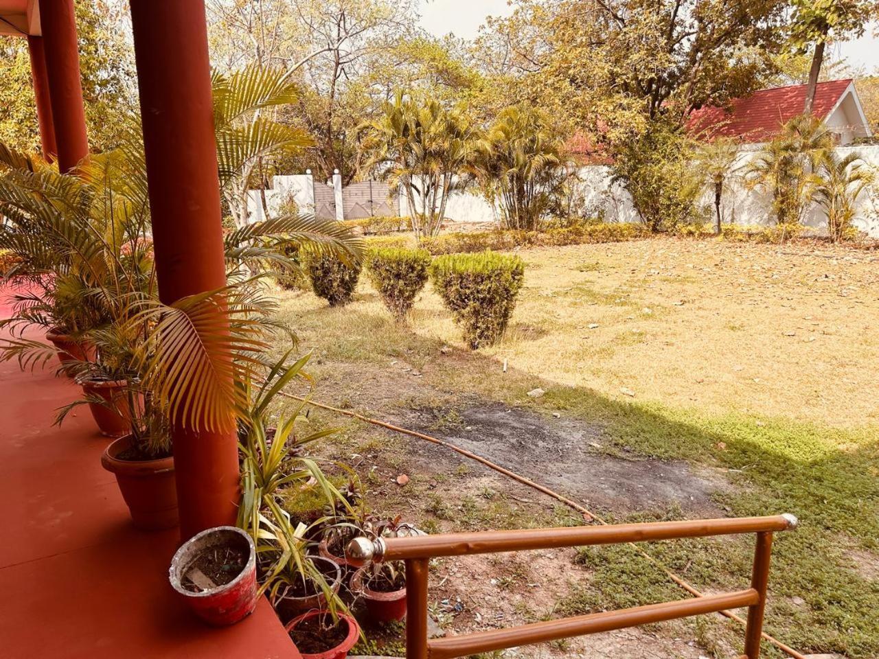 The English Gaon 4 Bhk Bhopal Extérieur photo