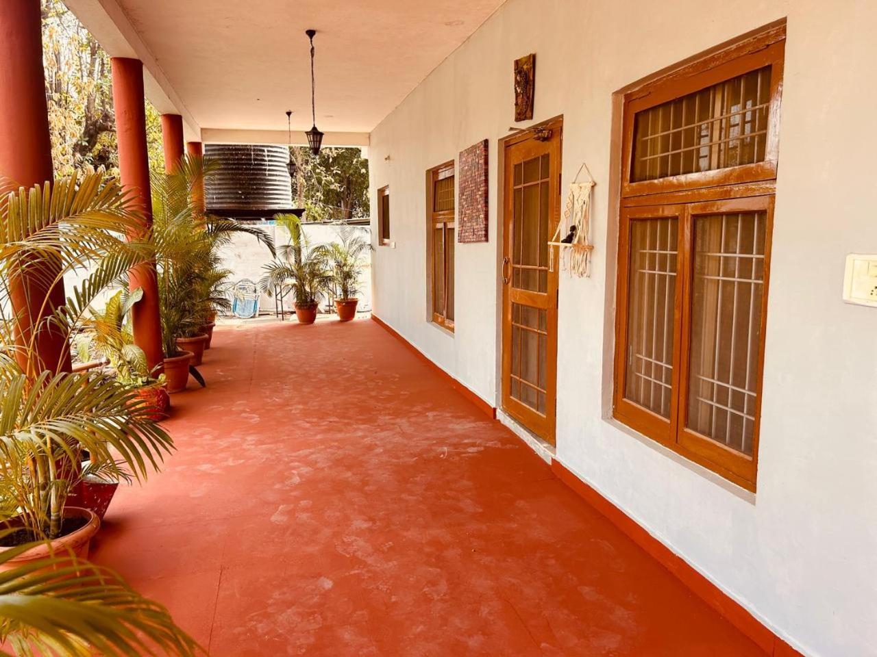 The English Gaon 4 Bhk Bhopal Extérieur photo